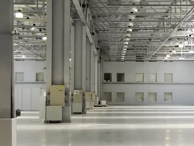 Industriehalle Große leere Industriehalle